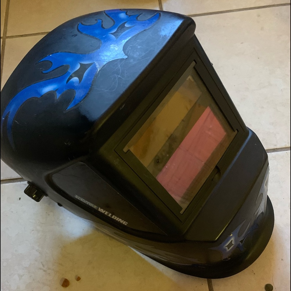 Welder helmet